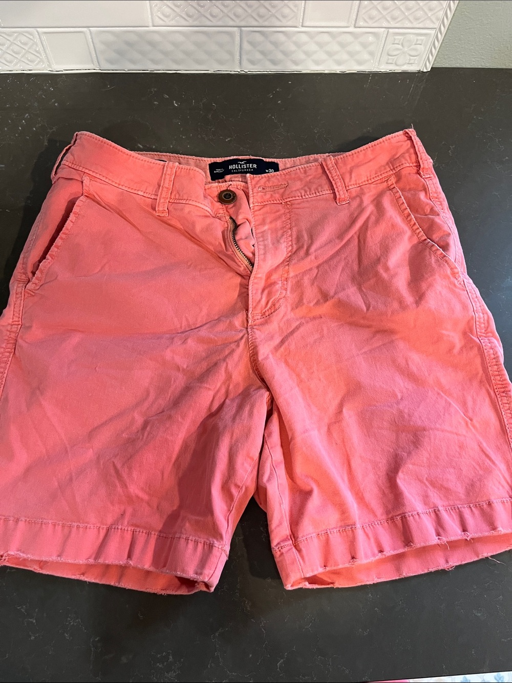 Hollister Men’s Coral Pink Flat Front Chino Shorts